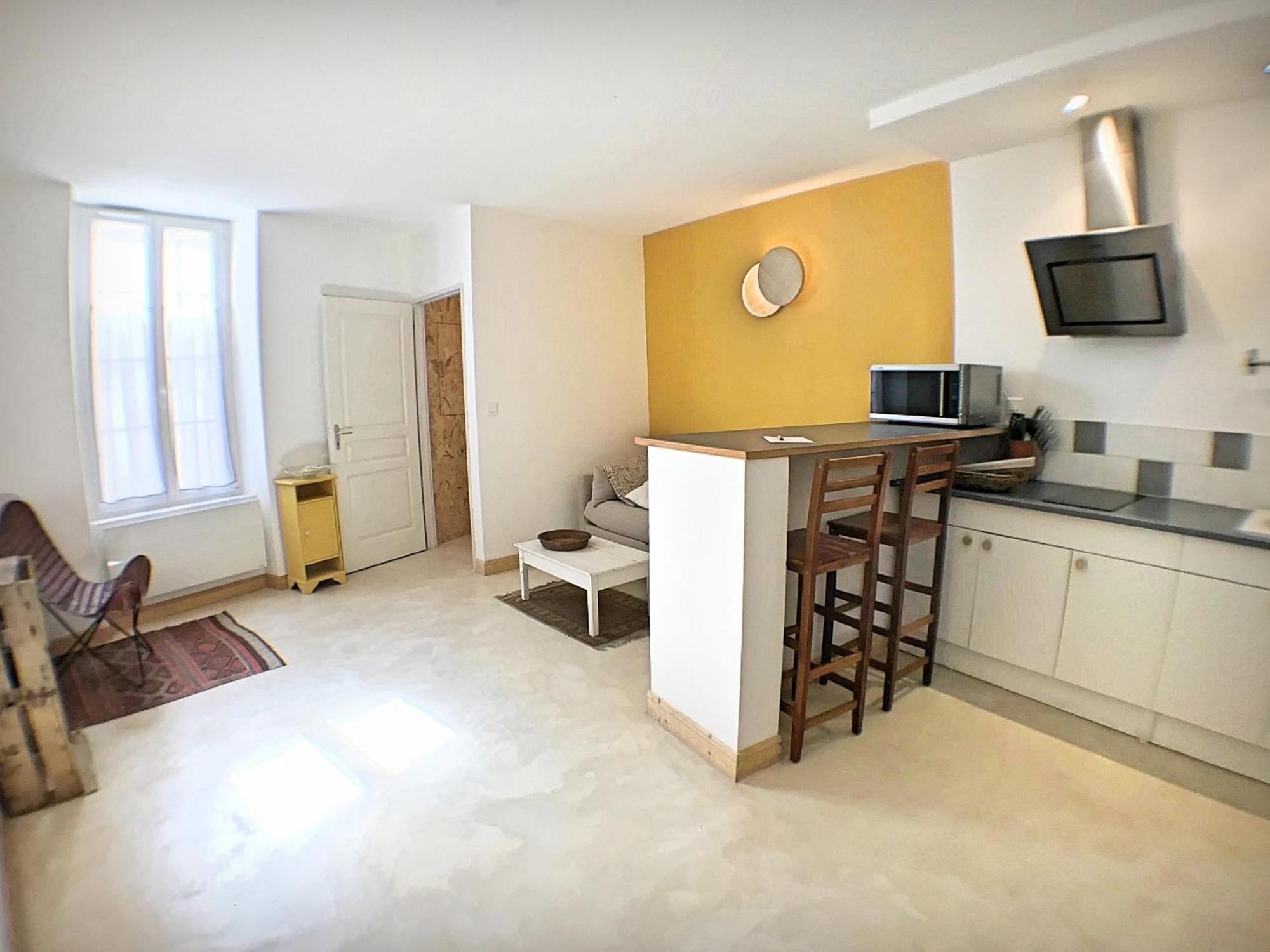 Appartement De Charme En Coeur De Ville อาฌ็อง ภายนอก รูปภาพ